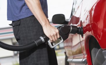 Correio do Povo: Petrobras aumenta gasolina em R$ 0,0396; preço do diesel não é alterado